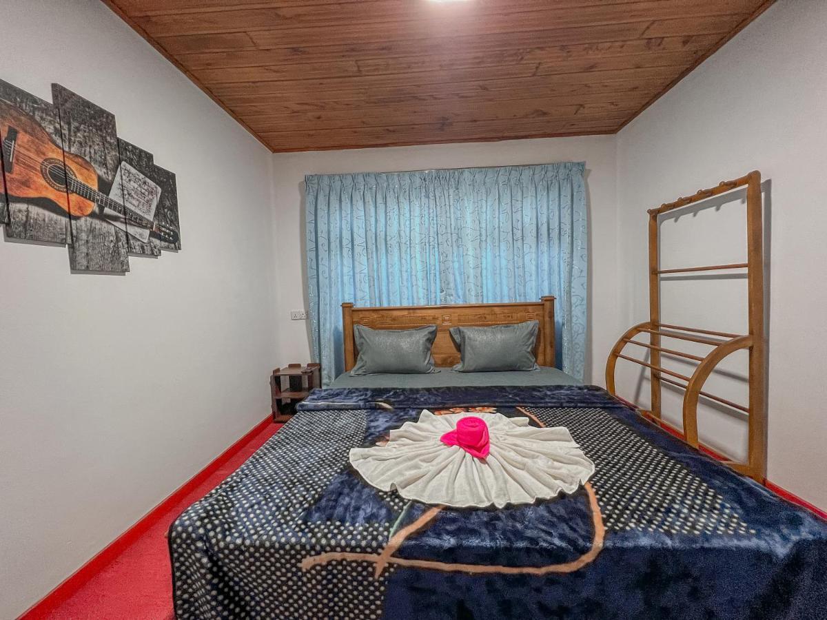 Royal Guest Hotel Inn Нувара Елия Екстериор снимка